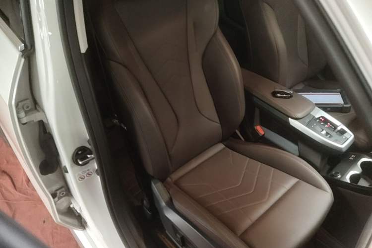 Used BMW X1 2023 sDrive25Li M Sport Package Right Front Seat