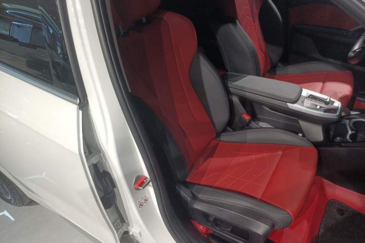 Used BMW X1 2023 sDrive25Li M Sport Package Right Front Seat