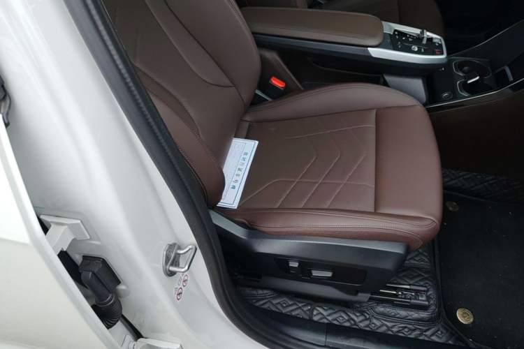 Used BMW X1 2023 xDrive25Li X Design Package Right Front Seat
