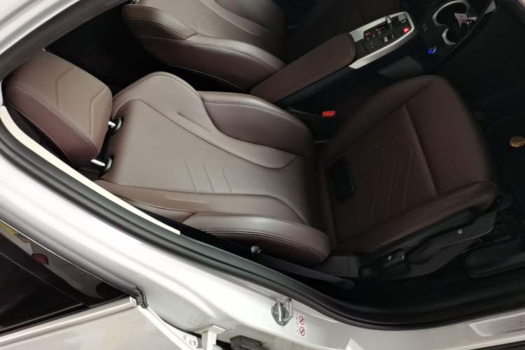 Used BMW X1 2023 sDrive20Li X Design Package Right Front Seat
