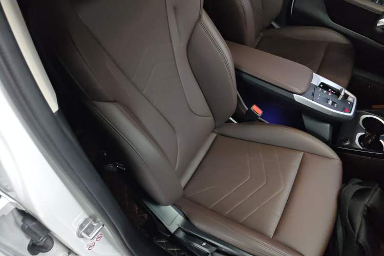 Used BMW X1 2023 sDrive20Li X Design Package Right Front Seat
