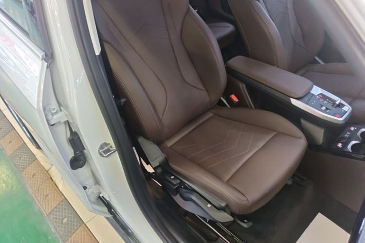 Used BMW X1 2023 sDrive20Li X Design Package Right Front Seat