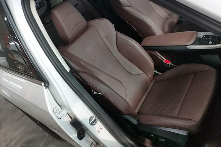 Used BMW X1 2023 sDrive25Li X Design Package Right Front Seat