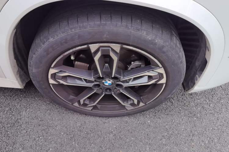 Used BMW X1 2023 sDrive25Li M Sport Package Right Front Wheel Hub