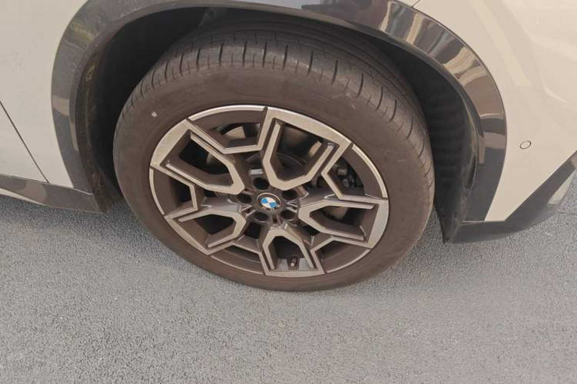 Used BMW X1 2023 sDrive25Li X Design Package Right Front Wheel Hub