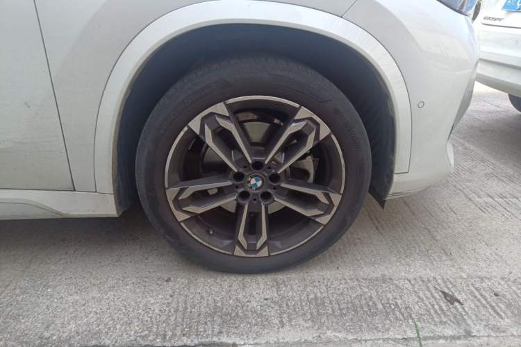 Used BMW X1 2023 sDrive25Li M Sport Package Right Front Wheel Hub