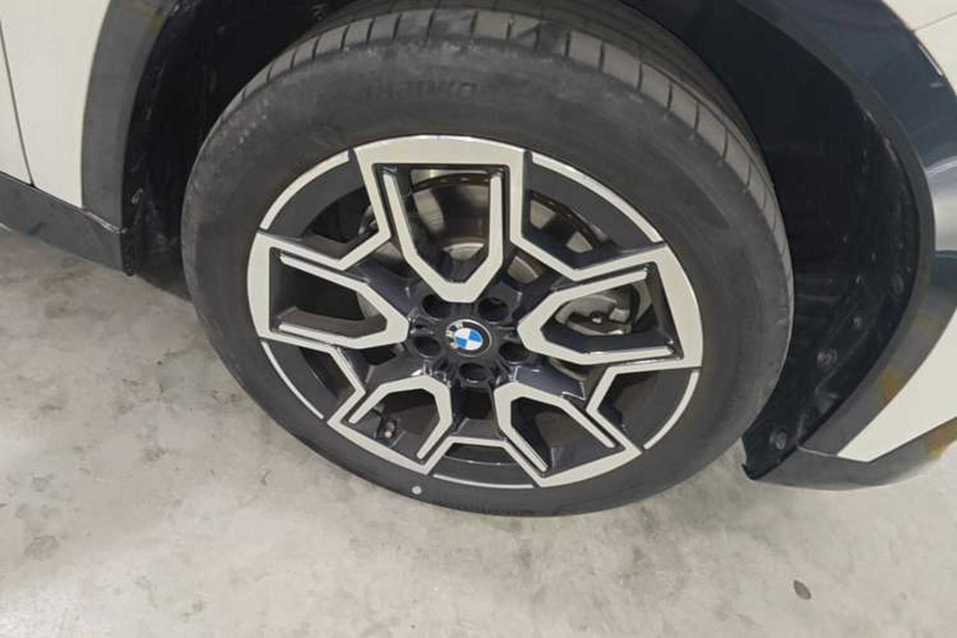 Used BMW X1 2023 sDrive25Li X Design Package Right Front Wheel Hub