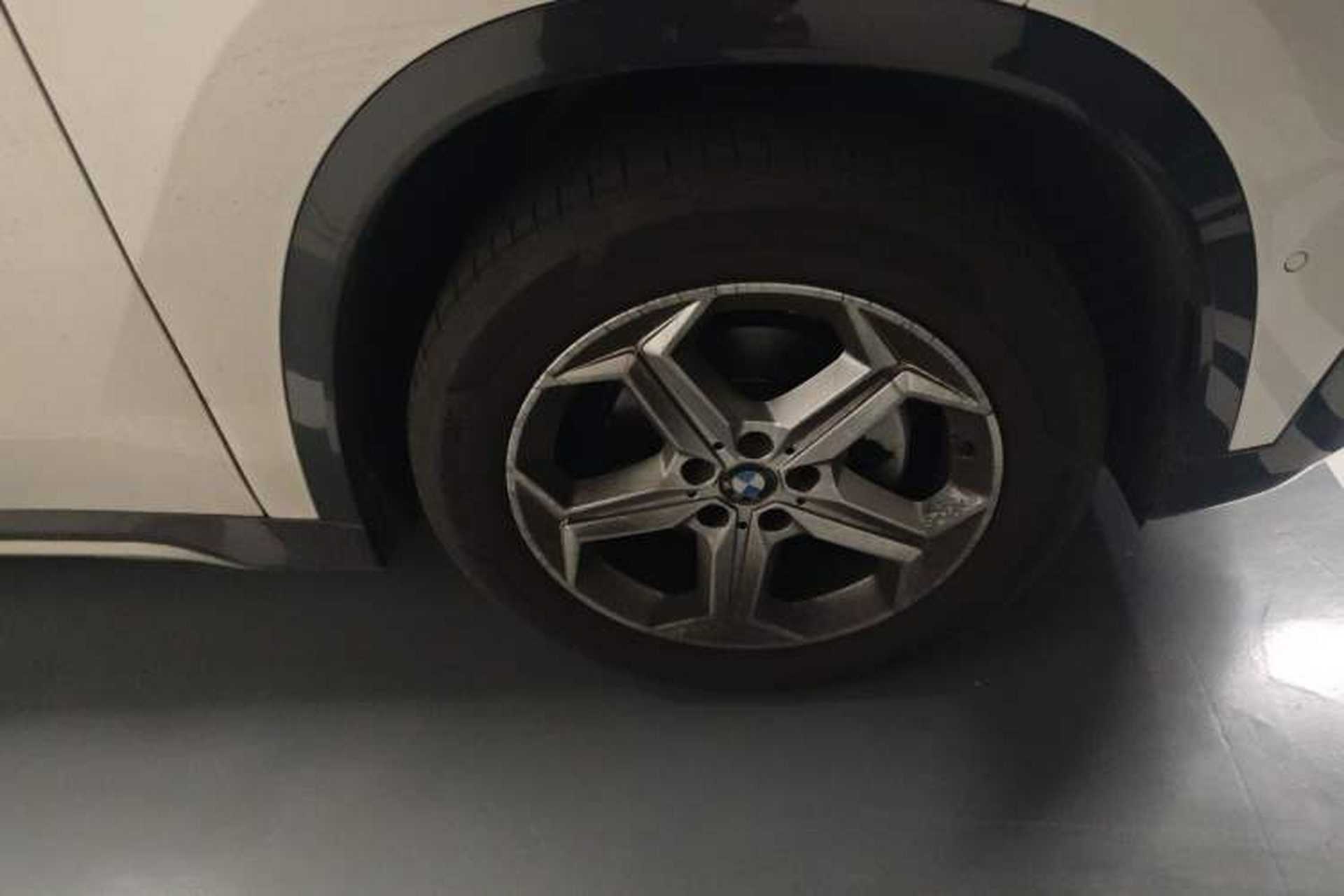 Used BMW X1 2023 sDrive20Li X Design Package Right Front Wheel Hub