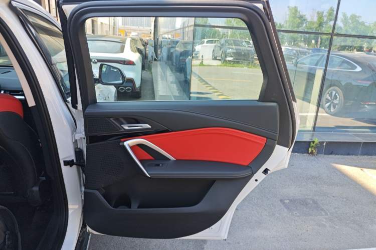Used BMW X1 2023 sDrive20Li X Design Package Right Rear Door Interior