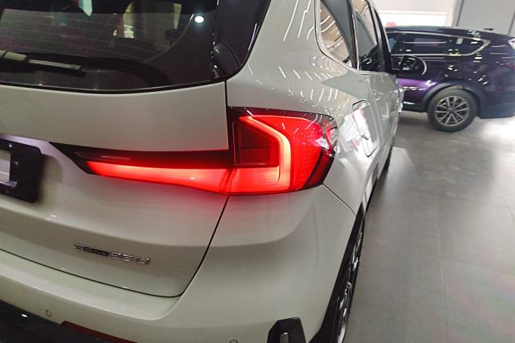 Used BMW X1 2023 sDrive25Li X Design Package Right Rear Taillight