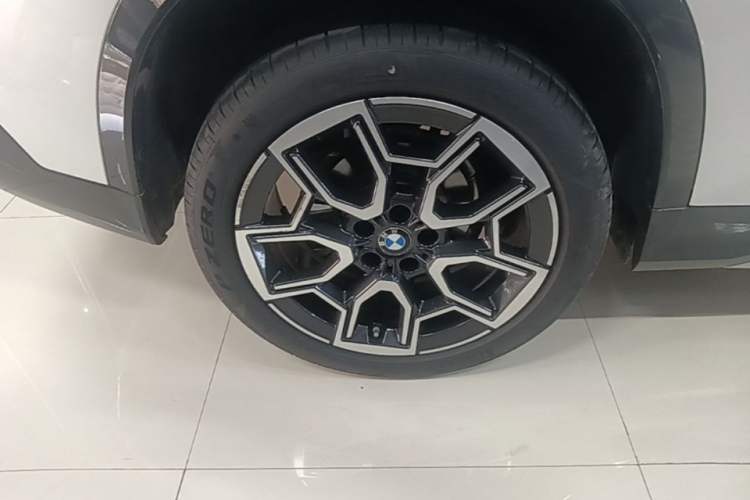 Used BMW X1 2023 sDrive25Li X Design Package Right Rear Wheel Hub