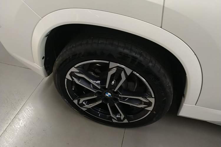 Used BMW X1 2023 sDrive25Li M Sport Package Right Rear Wheel Hub