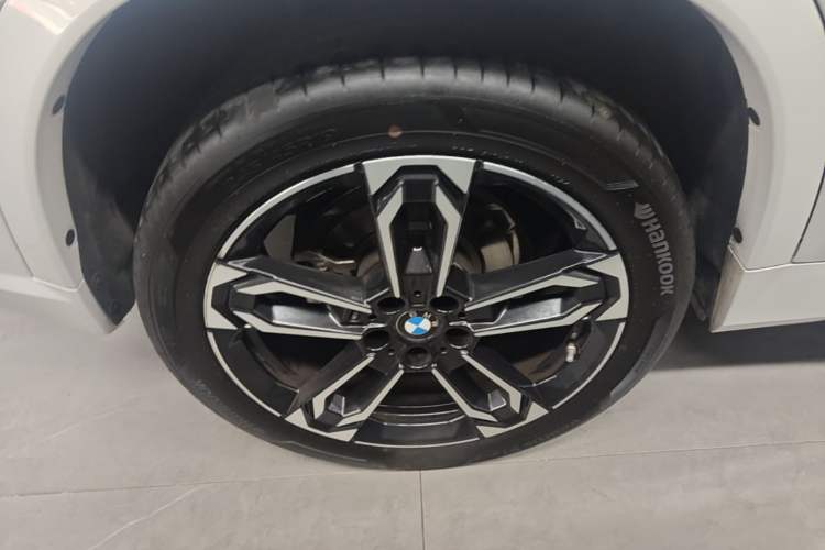 Used BMW X1 2023 sDrive25Li M Sport Package Right Rear Wheel Hub