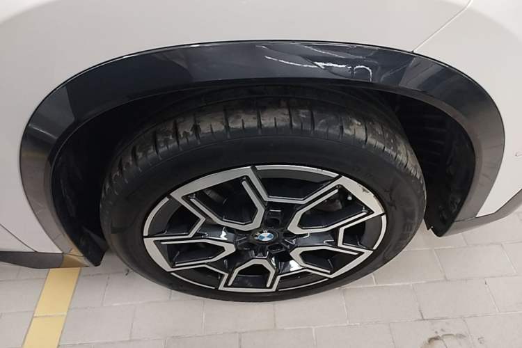 Used BMW X1 2023 sDrive25Li X Design Package Right Rear Wheel Hub