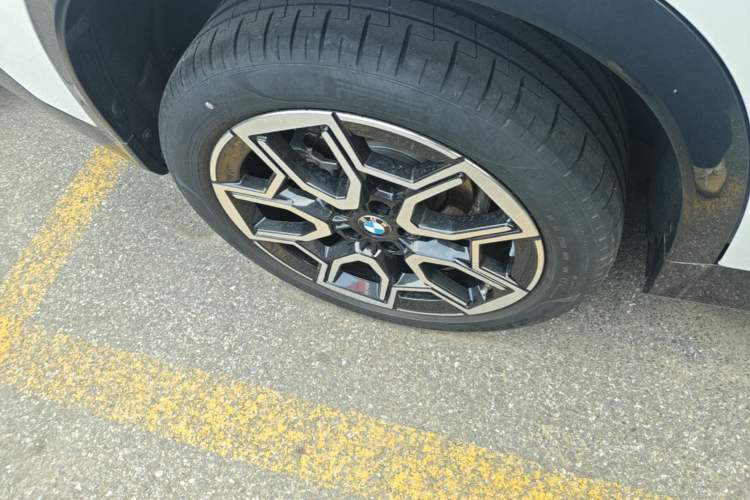 Used BMW X1 2023 sDrive25Li X Design Package Right Rear Wheel Hub