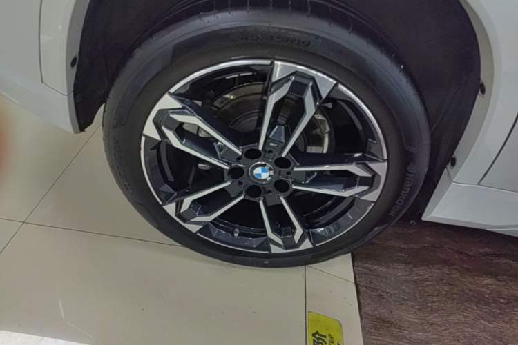 Used BMW X1 2023 sDrive25Li M Sport Package Right Rear Wheel Hub