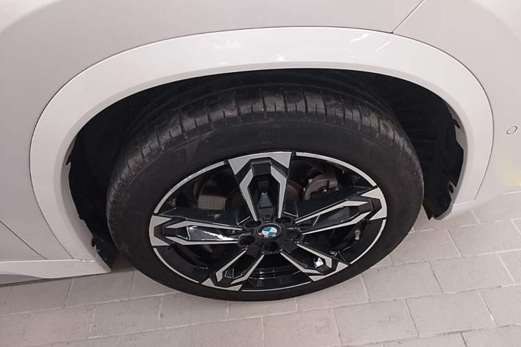 Used BMW X1 2023 sDrive25Li M Sport Package Right Rear Wheel Hub