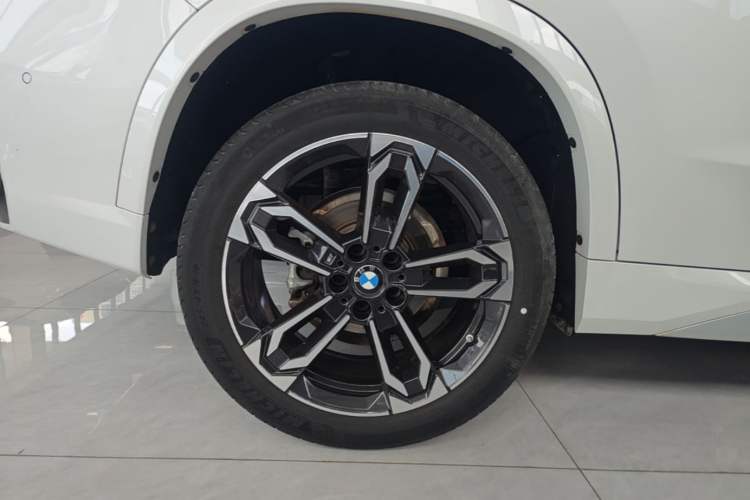 Used BMW X1 2023 sDrive25Li M Sport Package Right Rear Wheel Hub