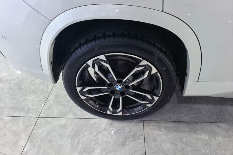 Used BMW X1 2023 sDrive25Li M Sport Package Right Rear Wheel Hub