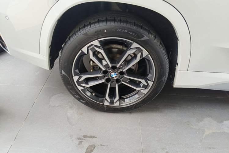 Used BMW X1 2023 sDrive25Li M Sport Package Right Rear Wheel Hub