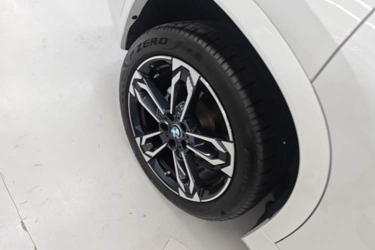 Used BMW X1 2023 xDrive25Li M Sport Package Right Rear Wheel Hub