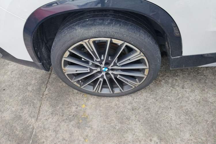 Used BMW X1 2023 xDrive25Li X Design Package Right Rear Wheel Hub