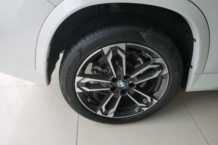 Used BMW X1 2023 sDrive25Li M Sport Package Right Rear Wheel Hub