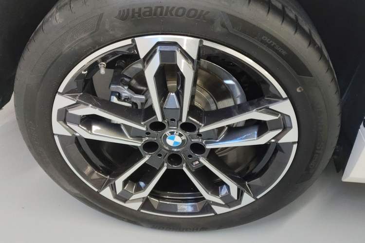Used BMW X1 2023 sDrive25Li M Sport Package Right Rear Wheel Hub