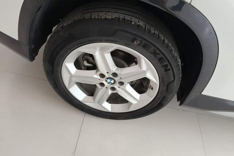 Used BMW X1 2023 sDrive20Li X Design Package Right Rear Wheel Hub