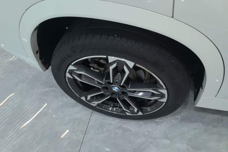 Used BMW X1 2023 sDrive25Li M Sport Package Right Rear Wheel Hub