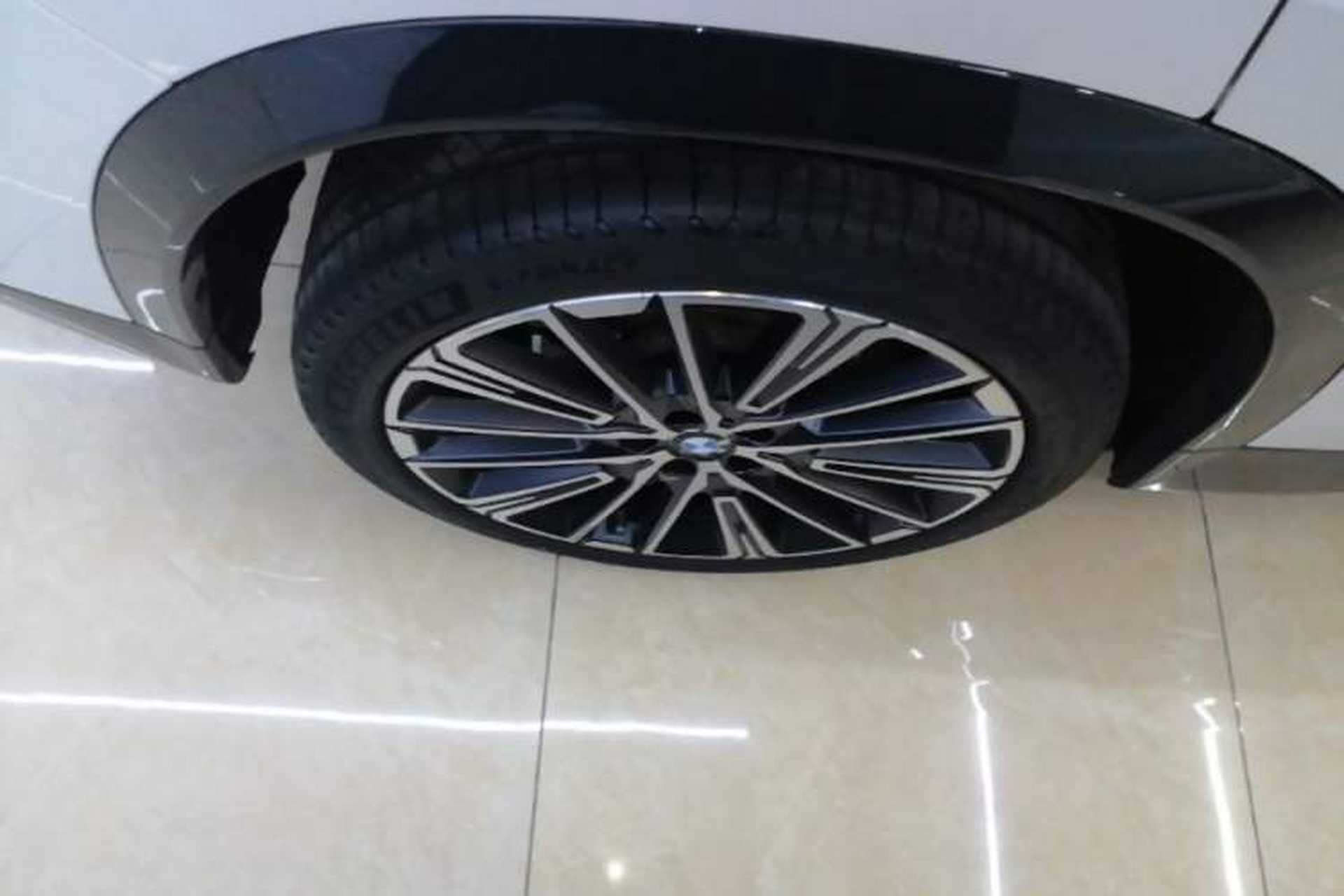 Used BMW X1 2023 xDrive25Li X Design Package Right Rear Wheel Hub