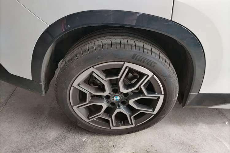 Used BMW X1 2023 sDrive25Li X Design Package Right Rear Wheel Hub