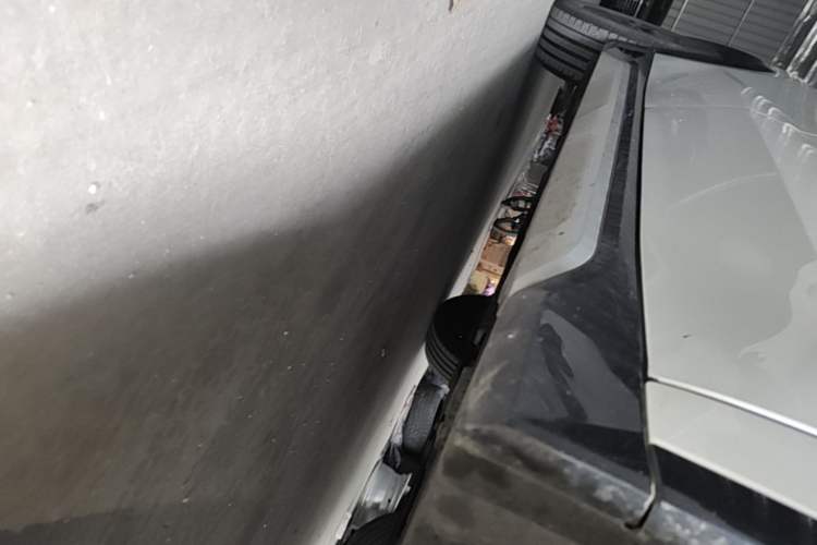 Used BMW X1 2023 sDrive25Li X Design Package Right Side Sill