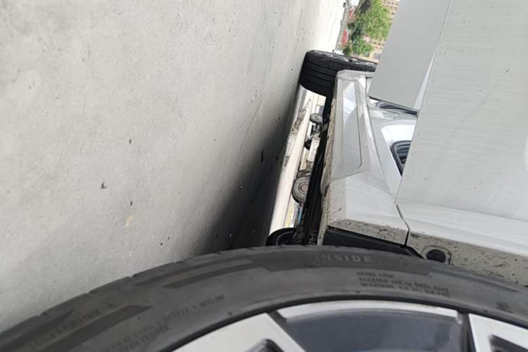 Used BMW X1 2023 sDrive25Li M Sport Package Right Side Sill