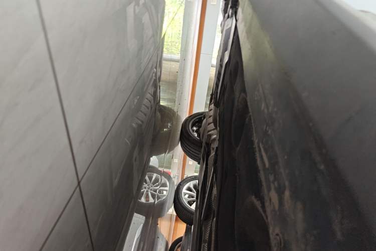 Used BMW X1 2023 sDrive25Li X Design Package Right Side Sill