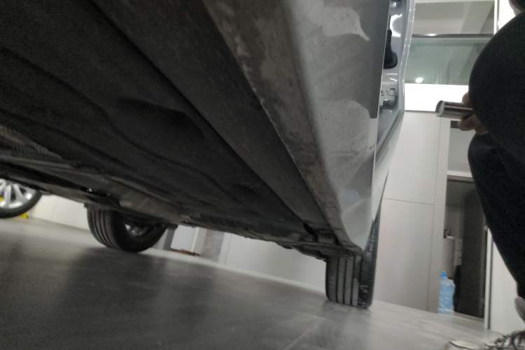 Used BMW X1 2023 sDrive25Li X Design Package Right Side Sill