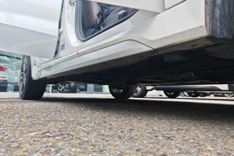 Used BMW X1 2023 sDrive25Li M Sport Package Right Side Sill