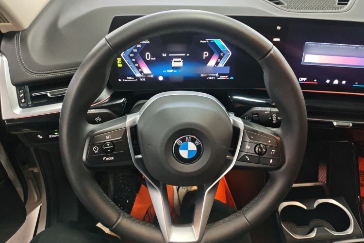 Used BMW X1 2023 sDrive25Li X Design Package Steering Wheel