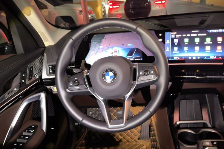 Used BMW X1 2023 sDrive25Li X Design Package Steering Wheel