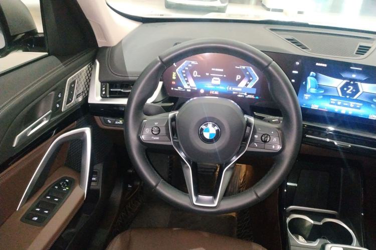 Used BMW X1 2023 sDrive25Li X Design Package Steering Wheel