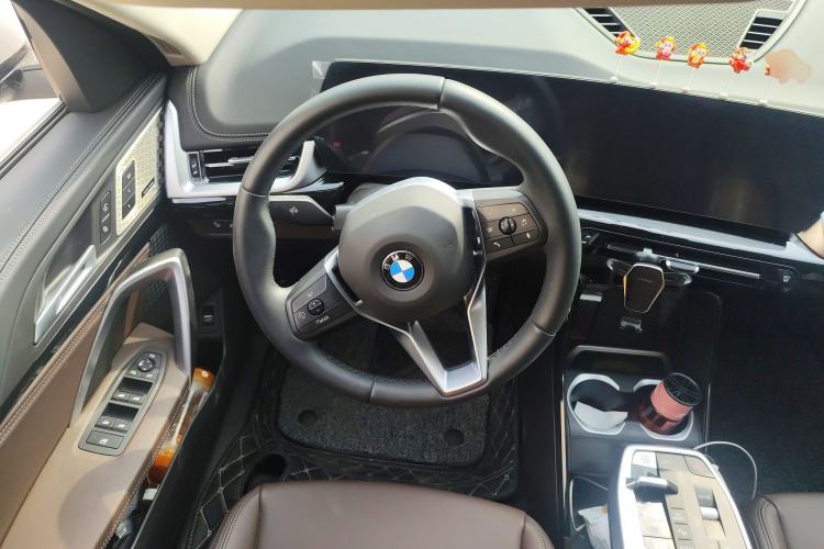 Used BMW X1 2023 sDrive25Li X Design Package Steering Wheel
