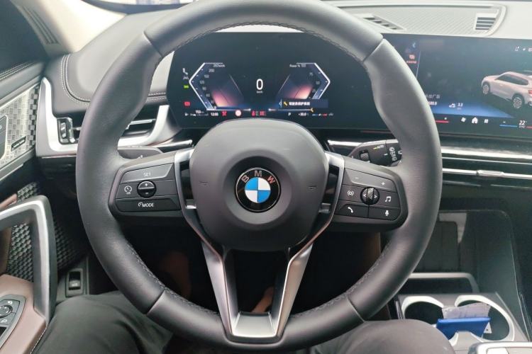 Used BMW X1 2023 sDrive25Li X Design Package Steering Wheel