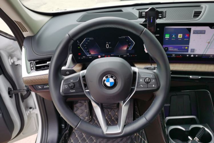 Used BMW X1 2023 xDrive25Li X Design Package Steering Wheel