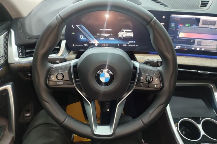 Used BMW X1 2023 xDrive25Li X Design Package Steering Wheel