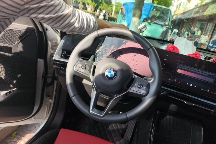 Used BMW X1 2023 sDrive20Li X Design Package Steering Wheel