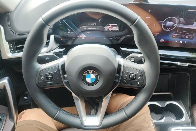 Used BMW X1 2023 sDrive25Li X Design Package Steering Wheel