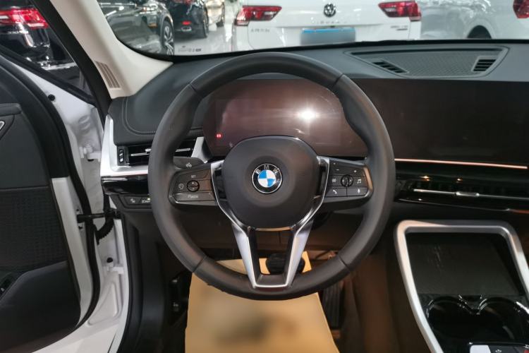 Used BMW X1 2023 sDrive25Li X Design Package Steering Wheel