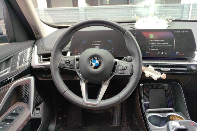 Used BMW X1 2023 sDrive25Li X Design Package Steering Wheel