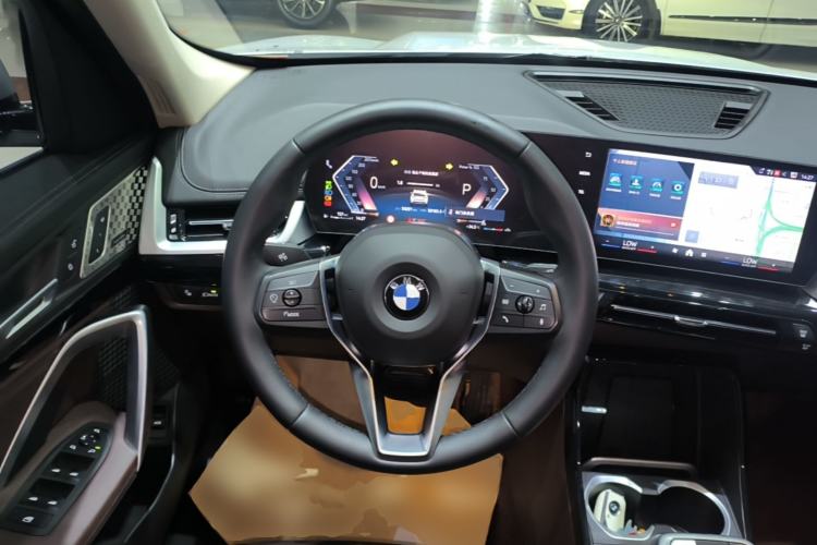Used BMW X1 2023 sDrive25Li X Design Package Steering Wheel