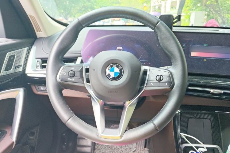 Used BMW X1 2023 sDrive25Li X Design Package Steering Wheel